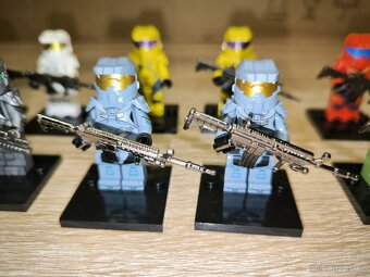 Halo minifigurky s vybavením - 3