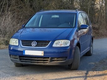 Volkswagen Touran, 1.6 FSI, 85kW, 7 míst. - 3