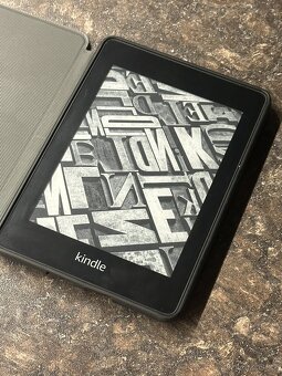 Amazon Kindle Paperwhite 10. gen čtečka knih 8GB + obal 2 - 3