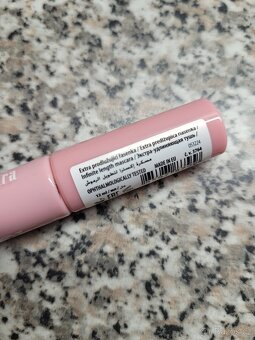 Nová prodlužující řasenka Think Pink zn. Dermacol - 3