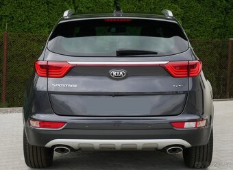 Kia Sportage 2,0 CRDI AWD GT Line - 3