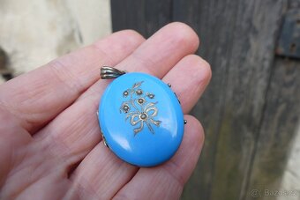 Zlatý otevírací medailon, smalt perly biedermeier - 3