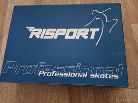 Dívčí profesionální krasobrusle - 3