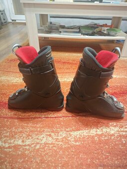 Lyžáky, lyže a helmy výbava - 3