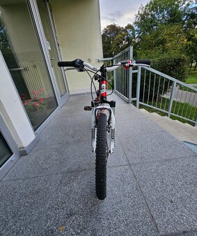 Dětské kolo Specialized Hotrock 20 - 3