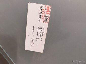 Skleněné dveře - 3