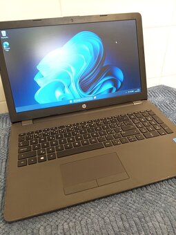 Notebook HP 250 G6 - Super stav - 3