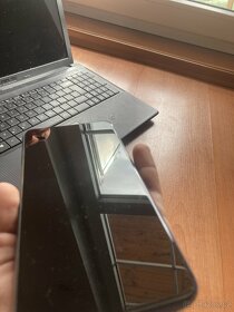 Notebook Asus + telefon Xiaomi Redmi note 9 - 3