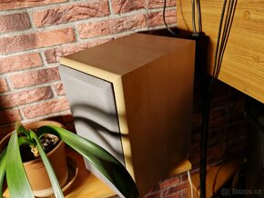 Magnat Monitor 220
- 3