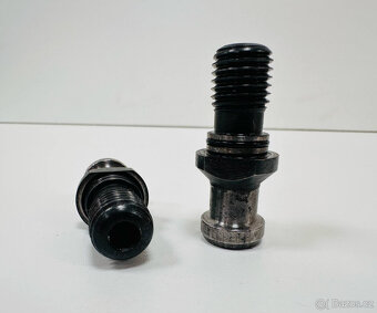 Čep tažný SK40 M16 vrtaný (90ks) - 3