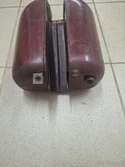 Nádrž jawa 550/555 - 3