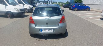 Toyota Yaris 1.3i 64Kw - 3