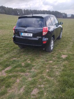 Toyota RAV4 2,2 100kw - 3