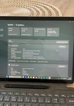 Microsoft Surface Pro 9 - 3