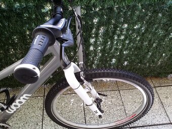 Dětské kolo Woom 5 (24") 2023 Super stav jako NOVÉ - 3