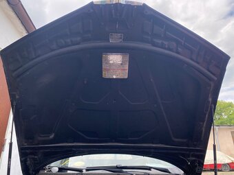 Kapota Alfa Romeo 159 - 3