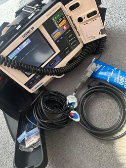 Prodám defibrilátor LIFEPAK 20 – plně funkční, výborný stav - 3