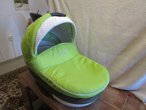 Hluboká korbička na kočárek Camarelo Granada, pěkný stav - 3