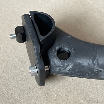 Elitaone karbonová sedlovka 30,9mm 400mm offset 20mm - 3