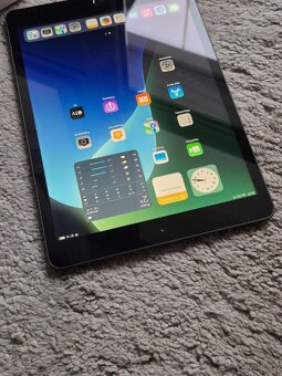 Apple iPad 8. generace 32gb - 3