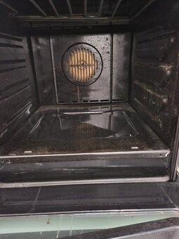 sklokeramický sporák s minutkou, kabel 220V - 3