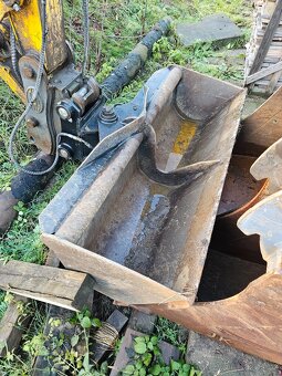 Kolový bagr JCB 145W - 3