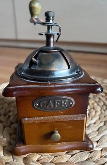 Dřevěný mlýnek - 3