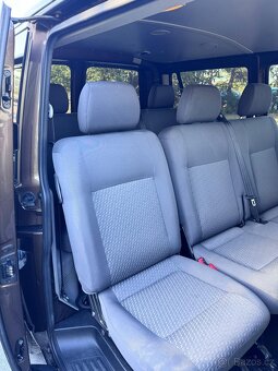 VOLKSWAGEN TRANSPORTER T5 - 3