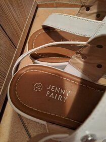 Bílé páskové boty zn. Janny Fairy - 3