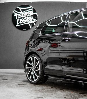 VW GOLF R 7.5 facelift 1.majitel - 3
