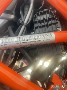 KTM 690 SMC R 2019 - 3