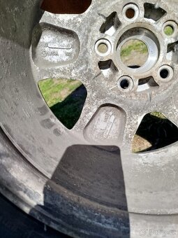 Prodám kolo na Jeep Cherokee - 3