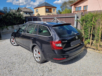 Škoda Octavia Combi 2.0TDi 110kW DSG , top výbava - 3