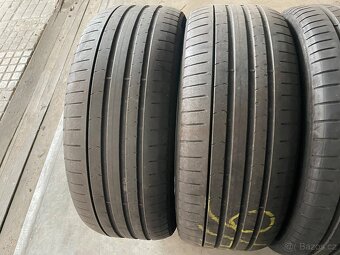prodám letní pneumatiky 245/45/19 Pirelli celá sada - 3