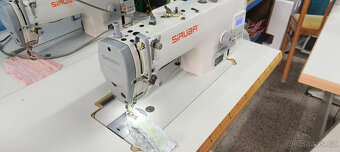 Průmyslový automatický šicí stroj Siruba DL-7200-BM1-16 - 3