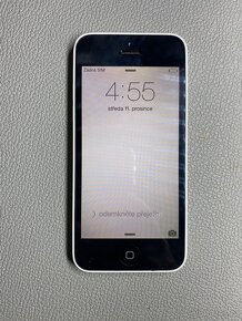 iPhone SE a další telefony - 3