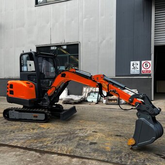 PÁSOVÝ MINIBAGR KK25 2500KG - 3