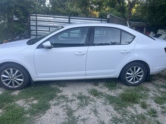 Škoda oktavia r.v2015 1.6tdi 263 t km - 3