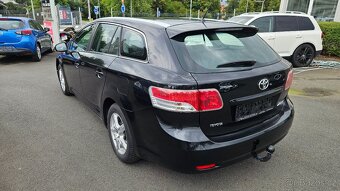 Toyota Avensis 2,0D-4D - 3