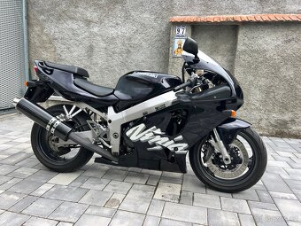 Kawasaki zx7r ( barva mica fialová original) - 3