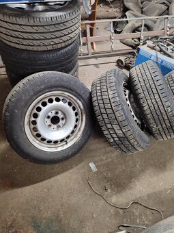 Prodám zimní pneu+ disky - 3