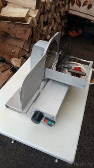 Prodám nářezový stroj - 3