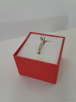 Zlatý prsten z bílého zlata se zirkonem - 3