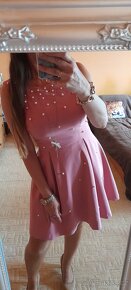 Orsay společenské krátké šaty s perličkami - 3