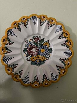talíře - 3