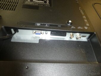 FullHD LED televize 102 cm HISENSE 40 palců DVB-T2 - 3