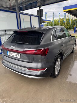 Audi Etron 55 quattro - 3