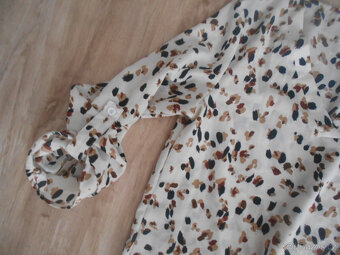 LETNÍ ŠATY VEL. S/M - 3