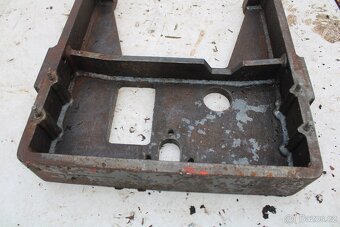 Zetor 7245 7745 ukt vana nad přední nápravu ocelová - 3