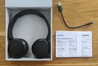 Sluchátka Sony Bluetooth WH-CH520, black - 3